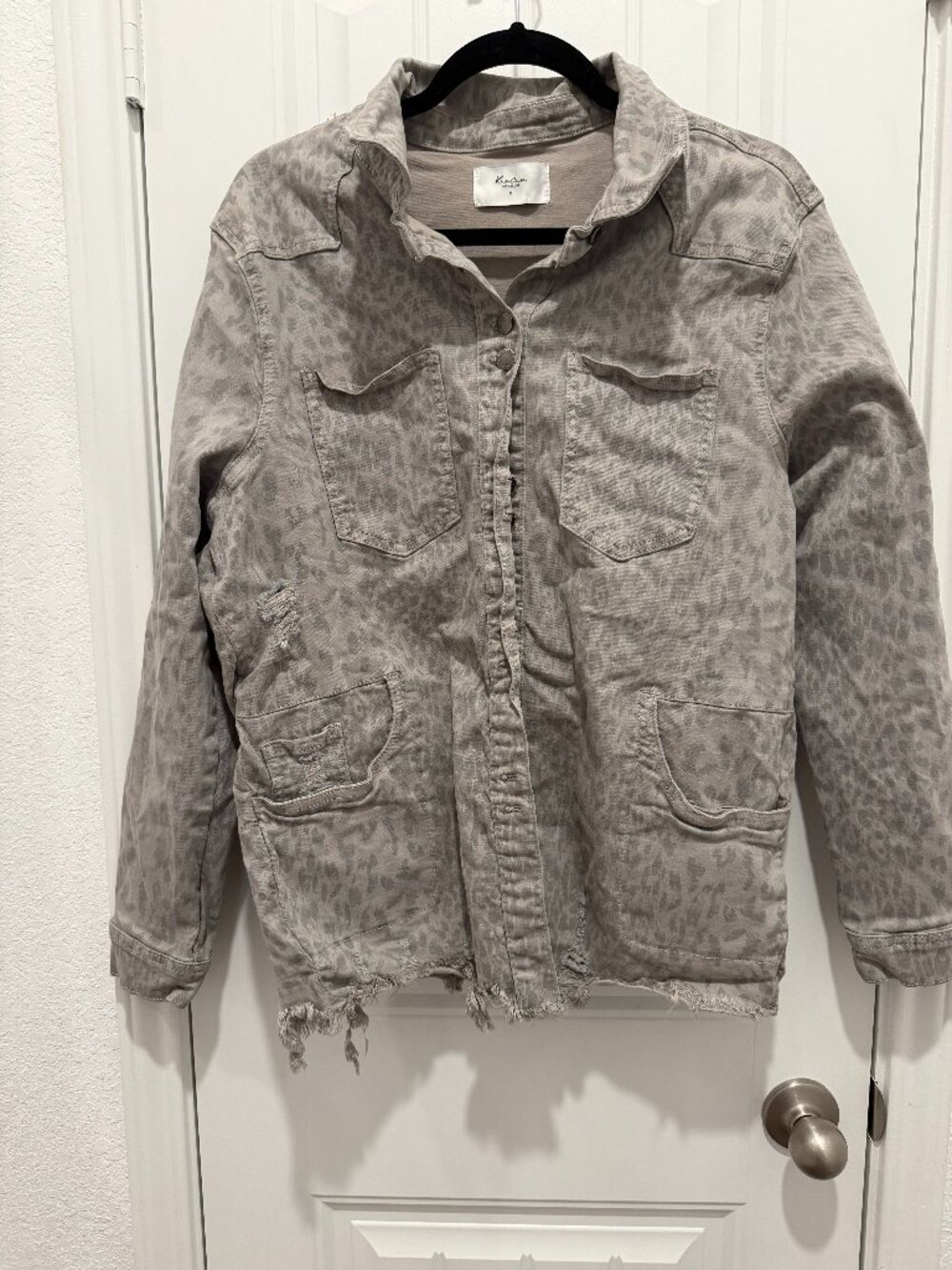 KanCan Signature Distressed Leopard Print Utility Jacket Grey Tan Medium M